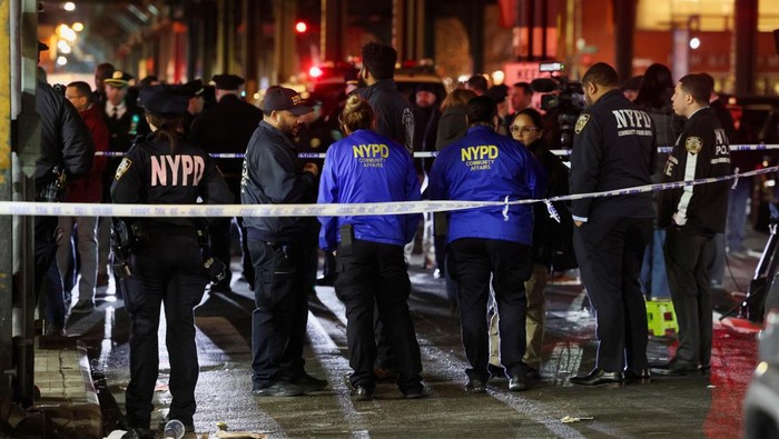 Penembakan Brutal di New York, 4 Orang Dilaporkan Tewas