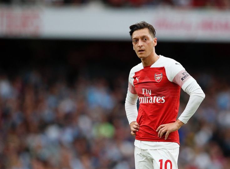 Mesut Ozil dan Kontribusinya untuk Tim Nasional Jerman