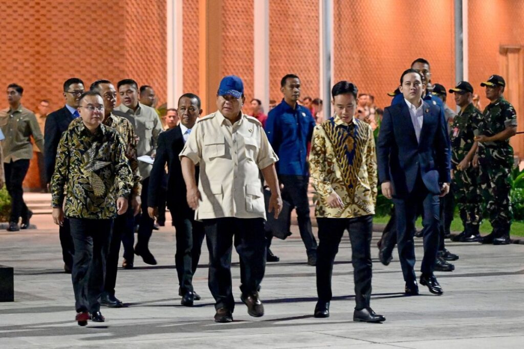 Prabowo Bertolak ke Singapura, Keberangkatan Jadi Sorotan Publik