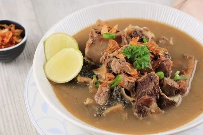 Coto Makassar : Sup Daging Tradisional Sulawesi Selatan
