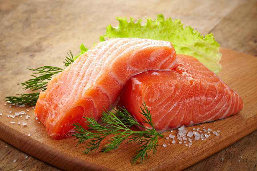 Konsumsi Ikan Salmon Rutin untuk Jantung dan Otak Sehat