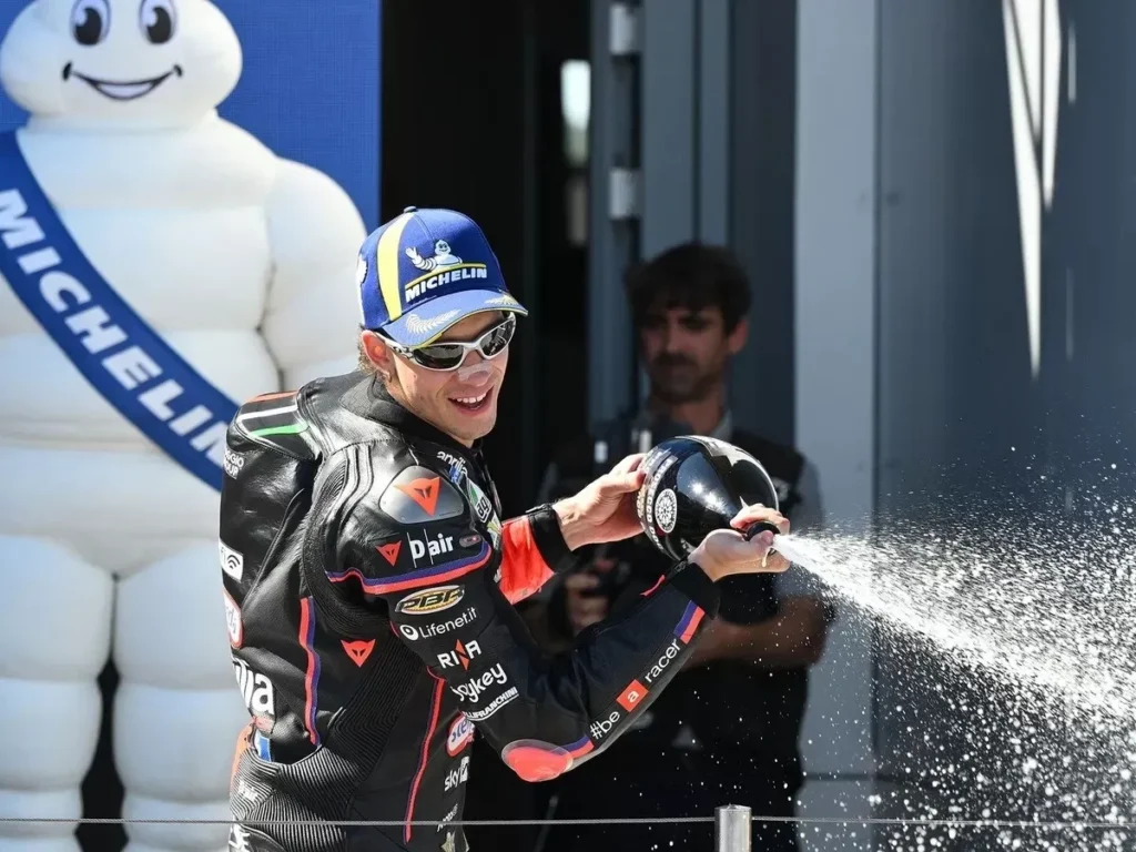Bezzechi dan Aprilia: Dari Talenta Italia ke Panggung MotoGP
