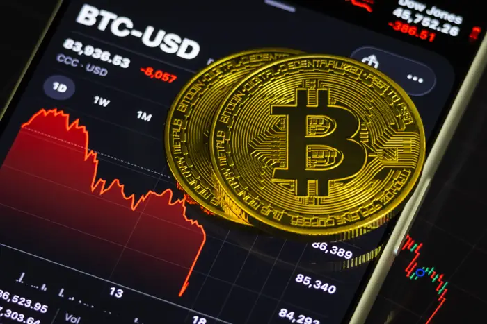 Bitcoin Turun Drastis Akibat Faktor Global, Simak Analisisnya