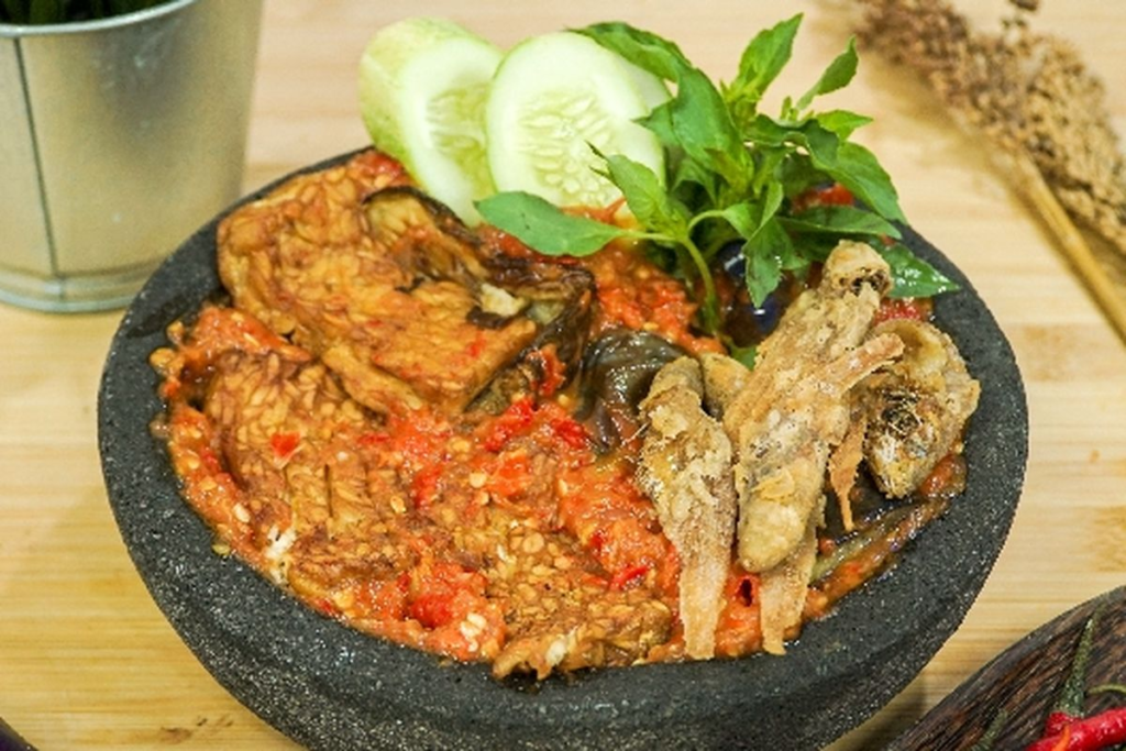 Membuat Sambal Terong